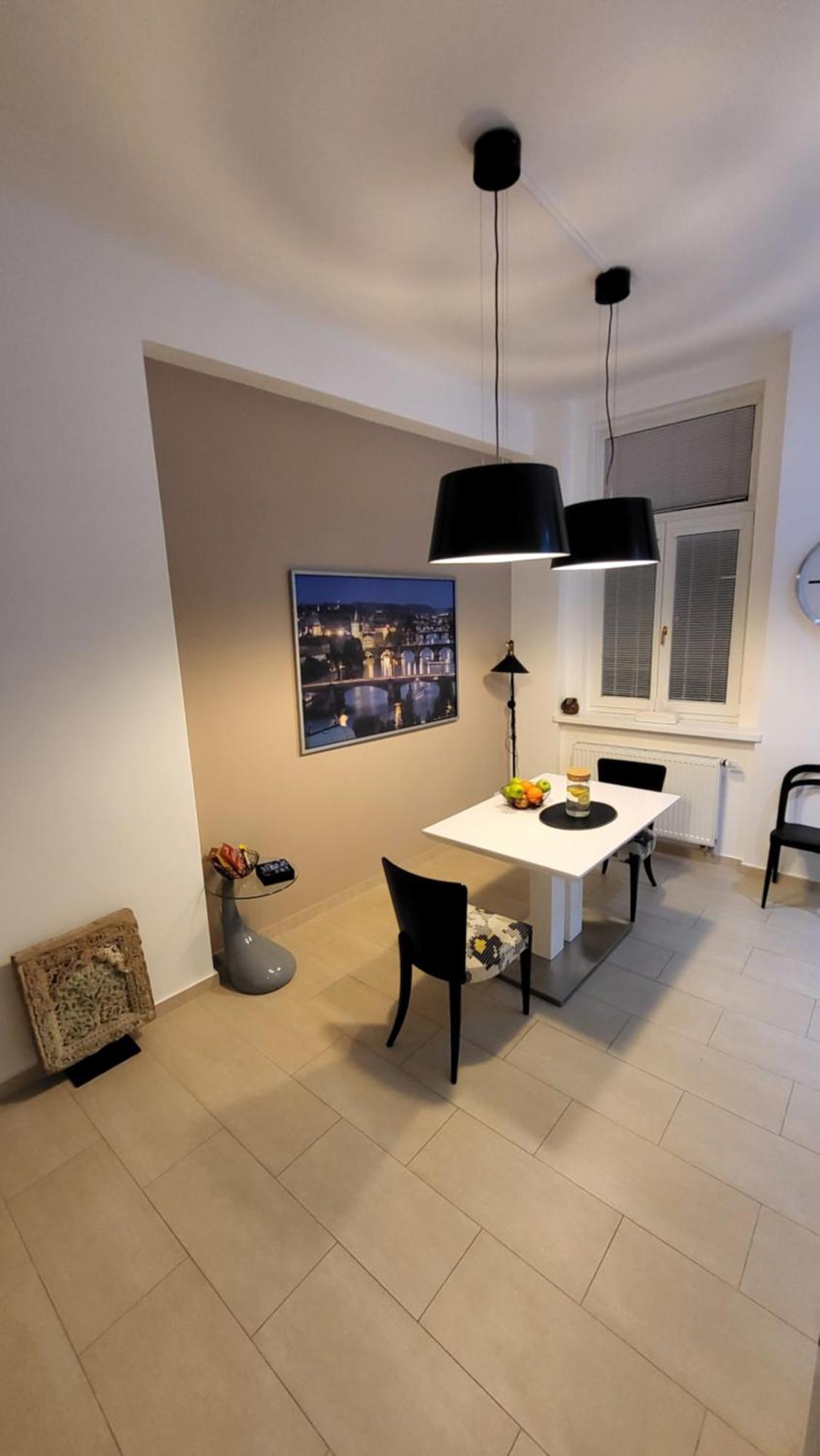 Premium - Free Massages From Physiotherapists Apartment Prague