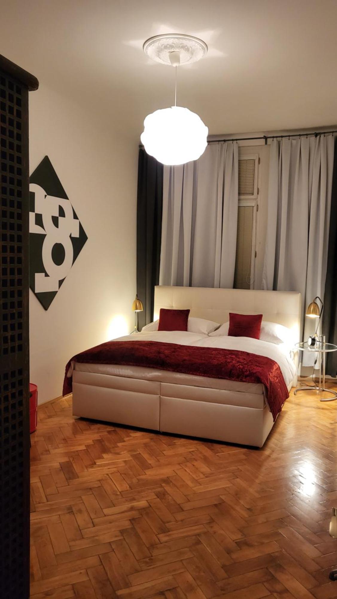 Premium - Free Massages From Physiotherapists Apartment