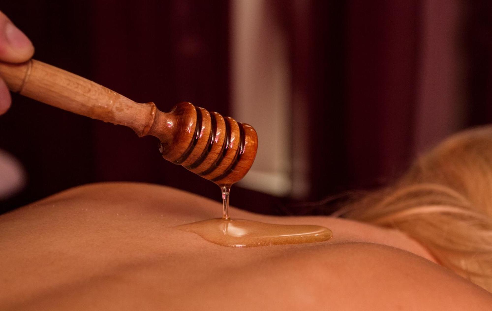 Premium - Free Massages From Physiotherapists Apartment
